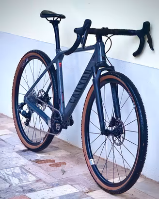 Canyon Grizl CF SL 7 eTap AXS 12V - 2024