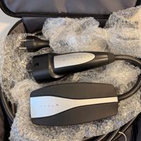 Tesla - Connettore mobile caricatore UMC carichino