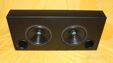 Subwoofer doppio per auto