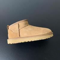 Stivali da neve UGG Classic Ultra Mini, Castagna36