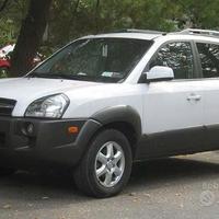 Parabrezza Hyundai Tucson (04-10)