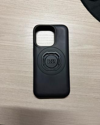 Cover QuadLock iPhone 15 pro magsafe