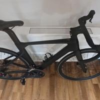 bici da corsa in carbonio 