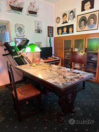 Set con scrivania da studio