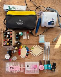 KIT MANICURE PROFESSIONALE COMPLETO – COME NUOVO