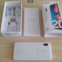 Samsung A20e 32gb Bianco o Nero