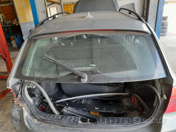 Lunotto post sw bmw 320 2007