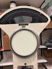 Bilancia pesapersone salus epoca