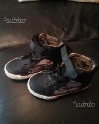 Scarpe da tennis alte