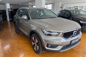 VOLVO XC40 T2 Momentum Pro Geartronic 8 rapporti