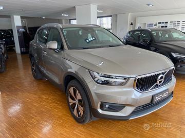 VOLVO XC40 T2 Momentum Pro Geartronic 8 rapporti