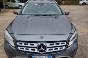 Mercedes-benz GLA 200 d Automatic Premium