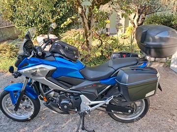 Honda nc750x cambio manuale