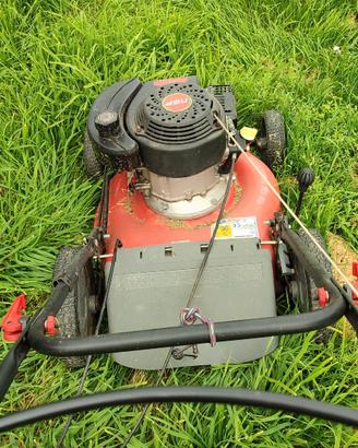 Tagliaerba motore a scoppio 