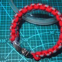 Bracciali e accessori in paracord e microcord