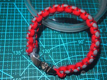 Bracciali e accessori in paracord e microcord