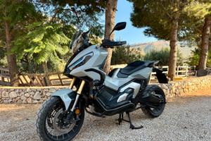 Honda X-Adv