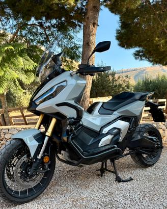 Honda X-Adv
