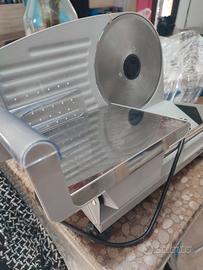 affettatrice da casa o bar