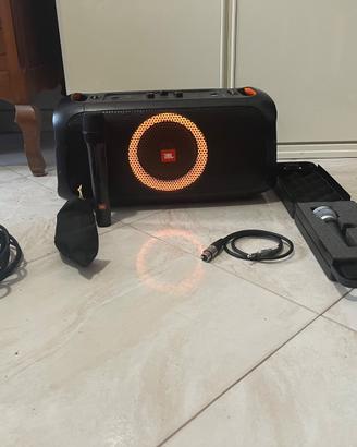 Bundle cassa jbl con 2 microfoni
