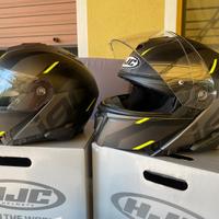 coppia di caschi moto