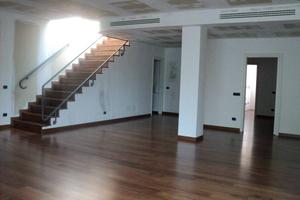 Attico / Mansarda di 310 m² con 5 locali a Milano