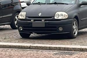 clio del 2000 leggere bene
