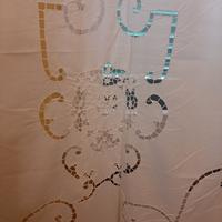 tenda in lino ricamata a mano 