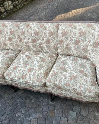 Divano vintage stile Luigi XV da restaurare