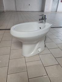 Bidet in buone condizioni.