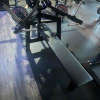 Stock di attrezzature per allenamento