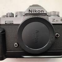 Nikon Z FC e adattatore FTZ II