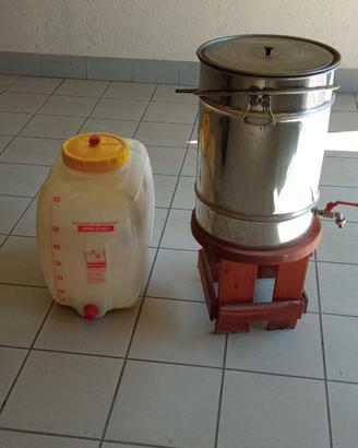 Taniche serbatoio per vino