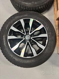 Cerchi in lega wolkswagen 17”+gomme Dunlop inverno