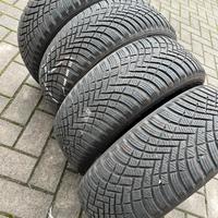 Gomme invernali Hankook 205/55 r16 - 90%