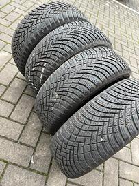 Gomme invernali Hankook 205/55 r16 - 90%