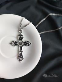 Collana Croce gotico