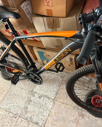 Bicicletta momo desing