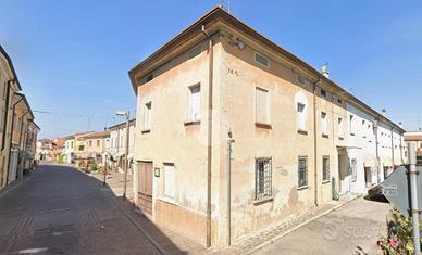 CASA INDIPENDENTE A CURTATONE