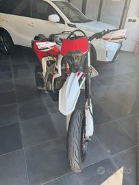 Fantic 250 4 tempi con kit motard