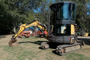 Escavatore New Holland E26B
