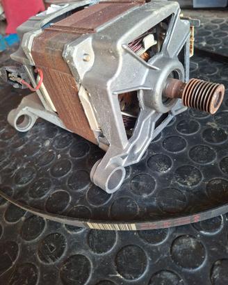 MOTORE lavatrice ariston-240v 50Hz-