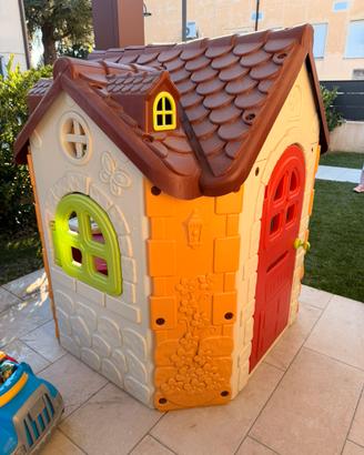 Feber Fancy House. Casetta da giardino per bambini
