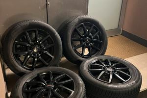 Cerchi BMW gomme Invernali 235/55/17 al 80%