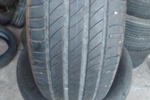 235/55/18 100V Michelin al 90% seminuove DOT 2023