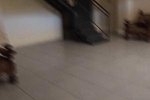 Locale commerciale con soppalco