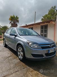 Opel Astra H  1.7 tdci
