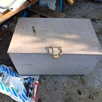 Casse in ferro x attrezzi  