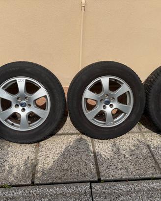 Cerchi e Gomme Invernali Volvo XC60 17" - 235/65 R