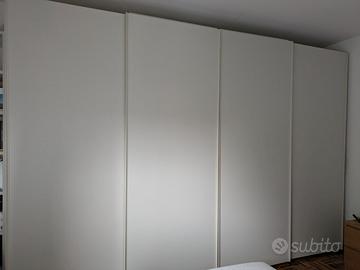 mobili in buone condizioni e capienti.